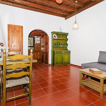 Σπίτι διακοπών Iraklis Traditional House Sani 8 Guests *