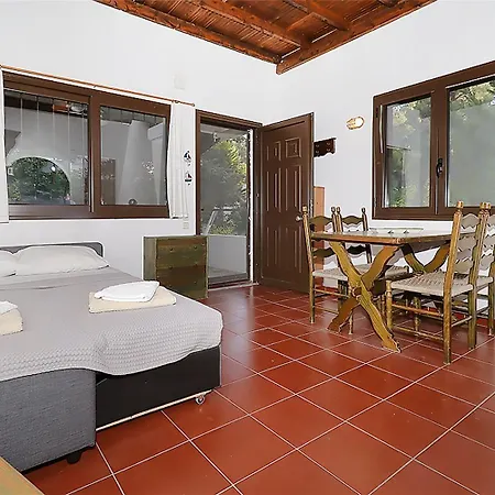 Iraklis Traditional House Sani 8 Guests Holiday home Sani (Chalkidiki)