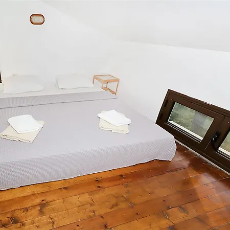 Feriehus Iraklis Traditional House Sani 8 Guests *
